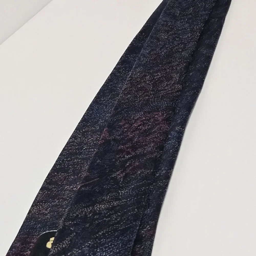 Alpi Seide Silk Men's Neck Tie Dark‎ Blue With Abstract Red Design 56